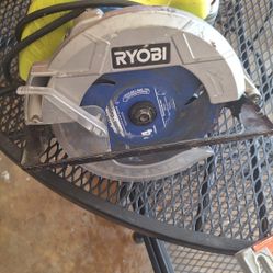 Serrucho Sale Muy Buena 