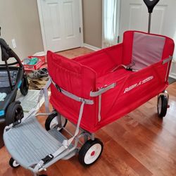 [REDUCED PRICE - GREAT DEAL] Radio Flyer 3-in-1 Folding RED WAGON with Cooler Caddy for Kids, Garden & Cargo