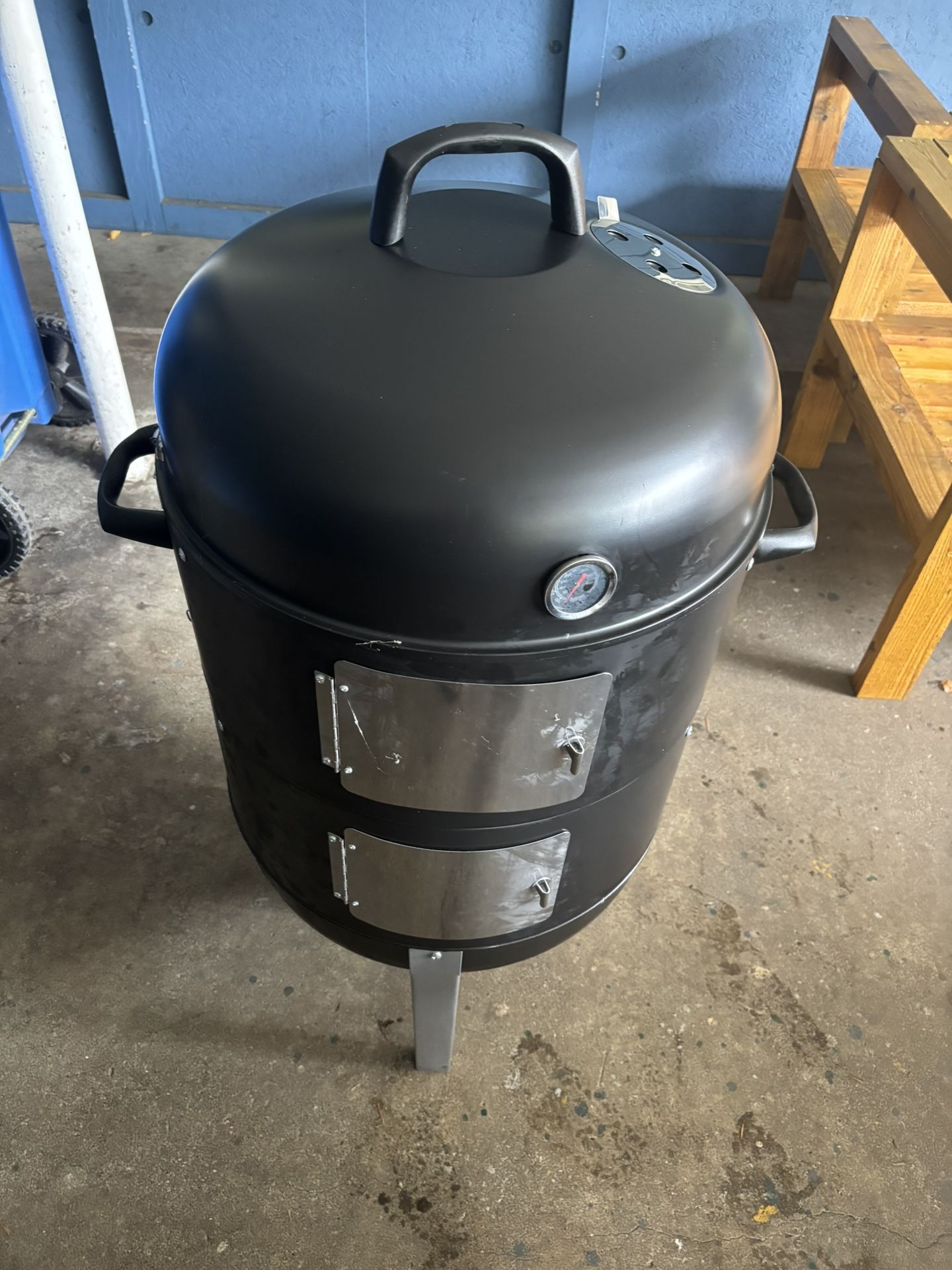 Vertical Charcoal 2 Layer Smoker, Brand New With Cover 20.5 Inch