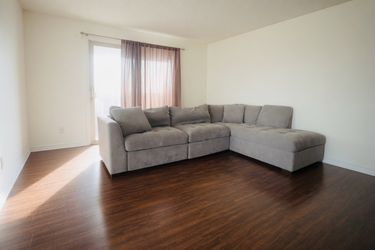 Beautiful Recliner Living Room Couch - LIKE NEW