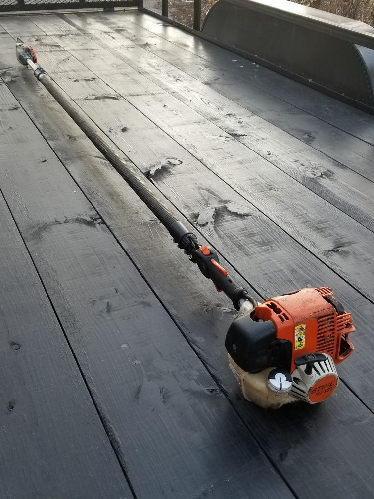 Stihl HT 101 pro series telescopic pole saw **Powerhead and gearbox are good!**