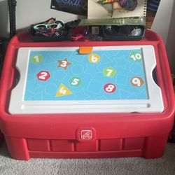 Step2 2-in-1 Toy Box & Art Lid, Kids Toy Storage Bin & Organizer, Easel & Chest in One, Made of Durable Plastic, For Toddlers 2+ Years Old
