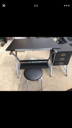 Like new desk