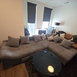 Very large European L shaped sectional with pull out