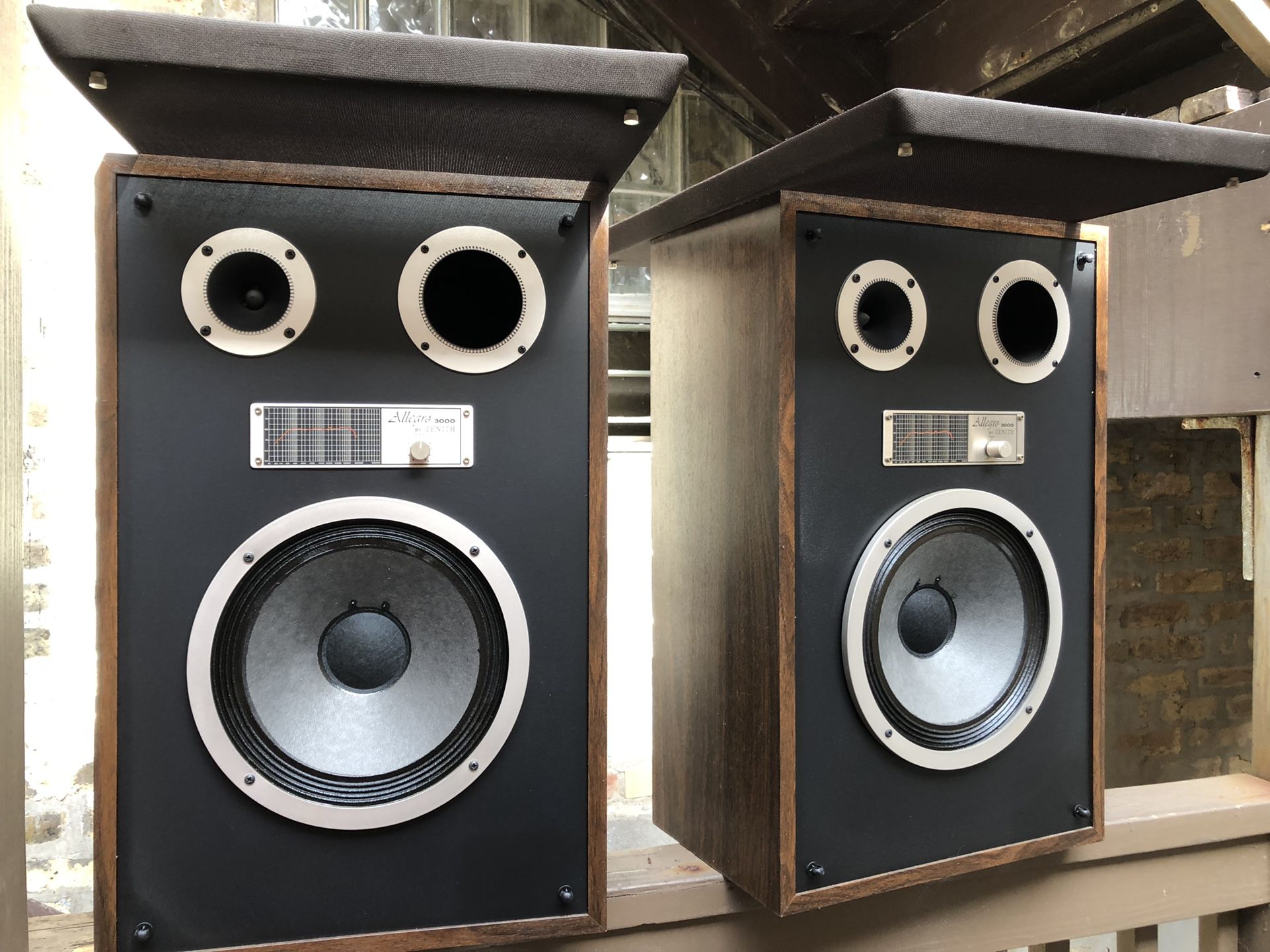 Zenith Stereo System 