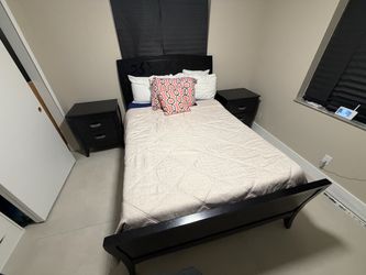 Twin bedroom set