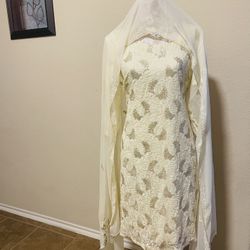 Medium Sz Three Pieces Women Suit ( Indian/pakistani)
