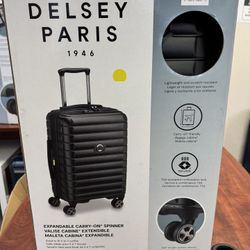 Delsey Paris Carryon Like New In Box 