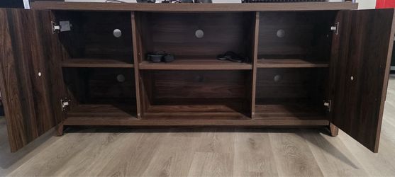 Tv console