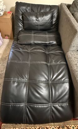 Black leather chaise lounge chair