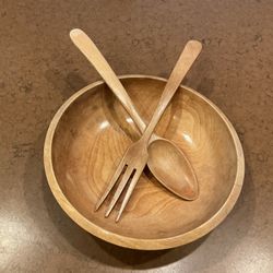 Wooden Salad Bowl With Utensils 