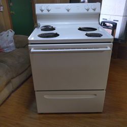 Nice Frigidaire Electric Stove 