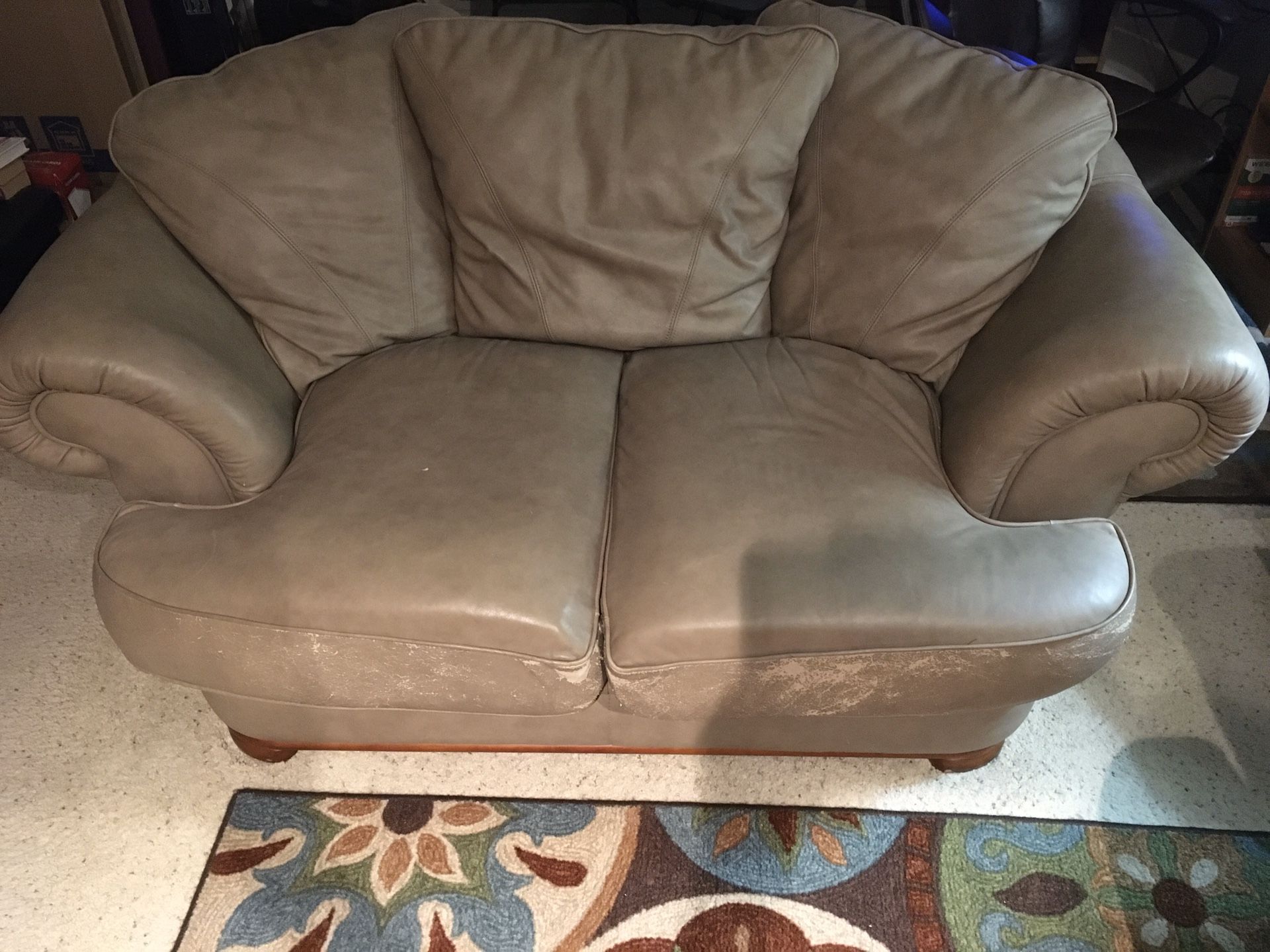 Free Love Seat