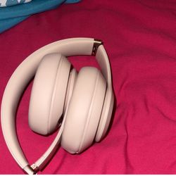 Kim x Beats