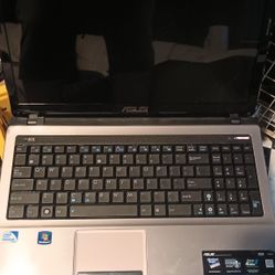 Lot of 5 laptops for parts.
3 Asus 1 Acer and 1 toshiba