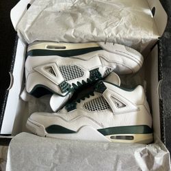 Jordan 4’s - Oxidized Green