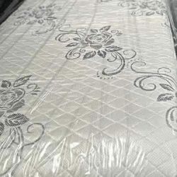 Deluxe Brand Queen Size Set 