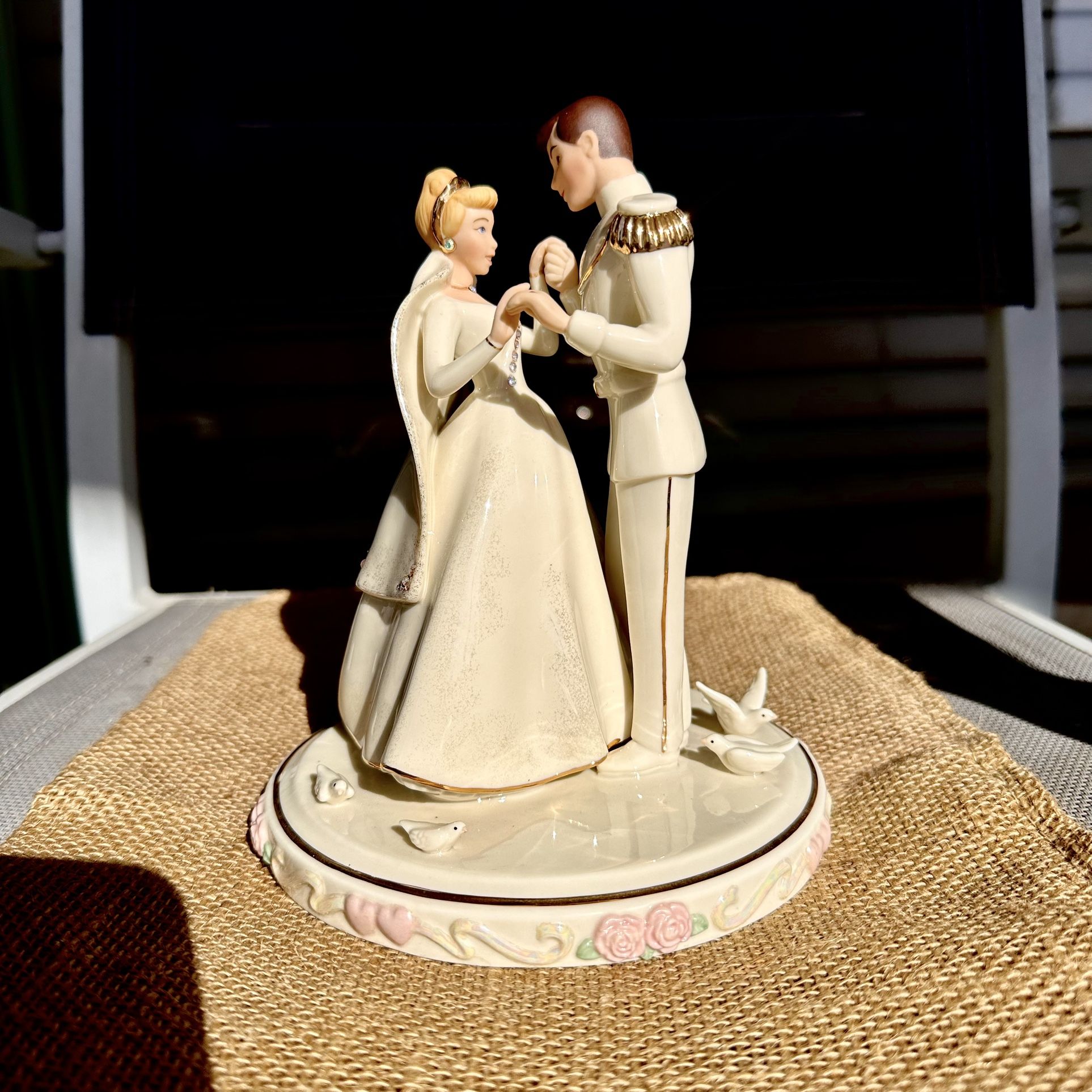 LENOX Disney Showcase CINDERELLA WEDDING DAY CAKE TOPPER Prince Charming Ivory