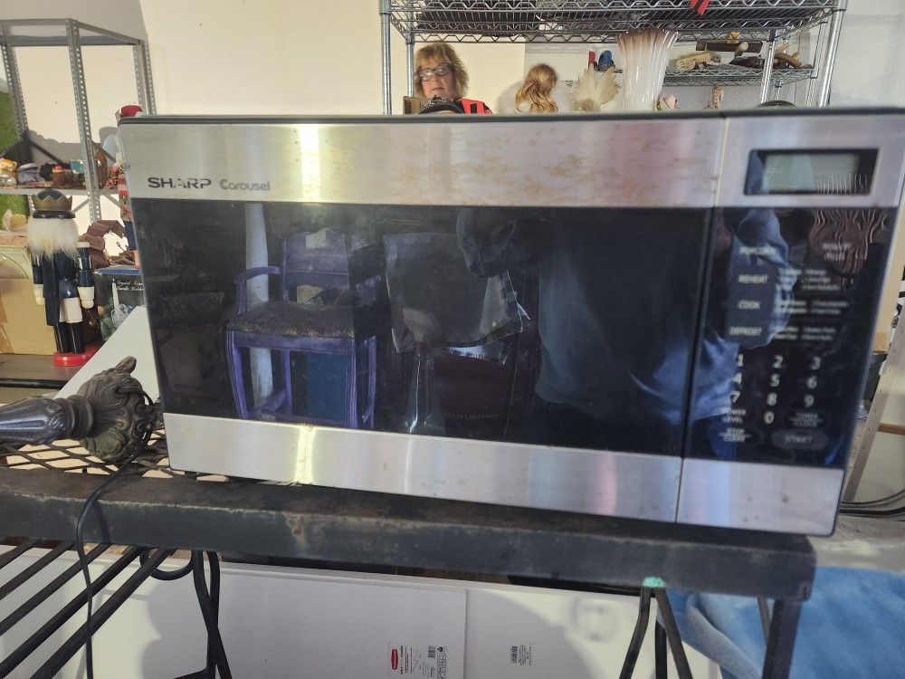 Sharp Carousel Microwave