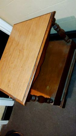 End/side tables