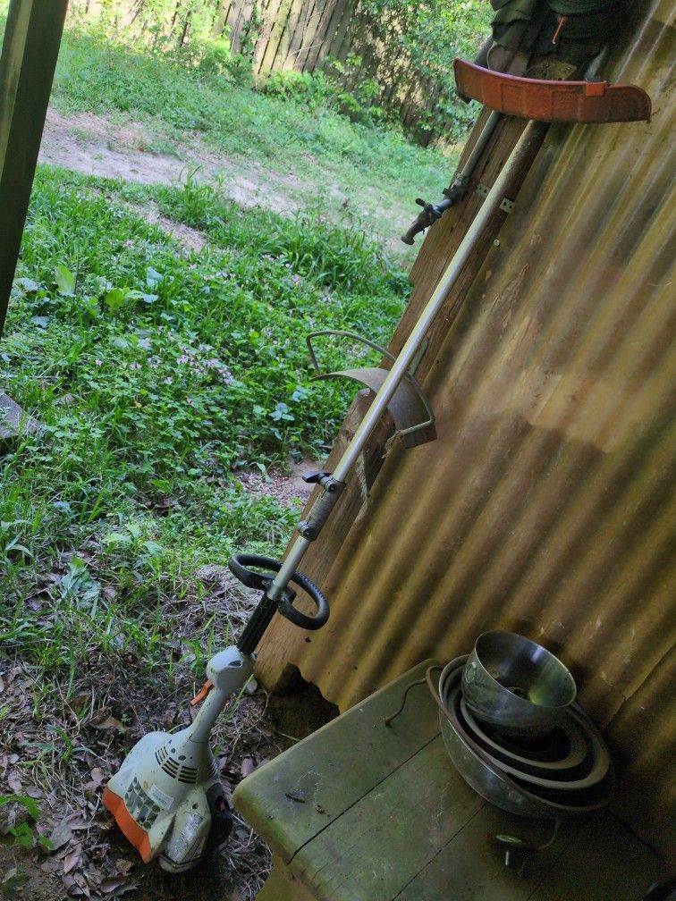 Gas Powered Weed Eater
