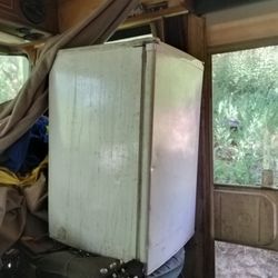 Small Refrigerator With Freezer