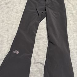 The North Face Women’s Teen Girl Snow pants Size XS  