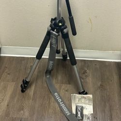 Manfrotto Tripod