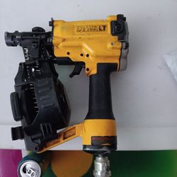 Dewalt Roofing Gun  Air 