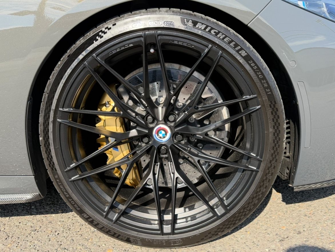 Vossen Wheels Off M8
