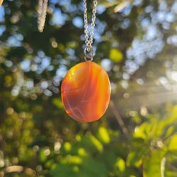 Polished Banded Agate Crystal Necklace, Unisex Necklace