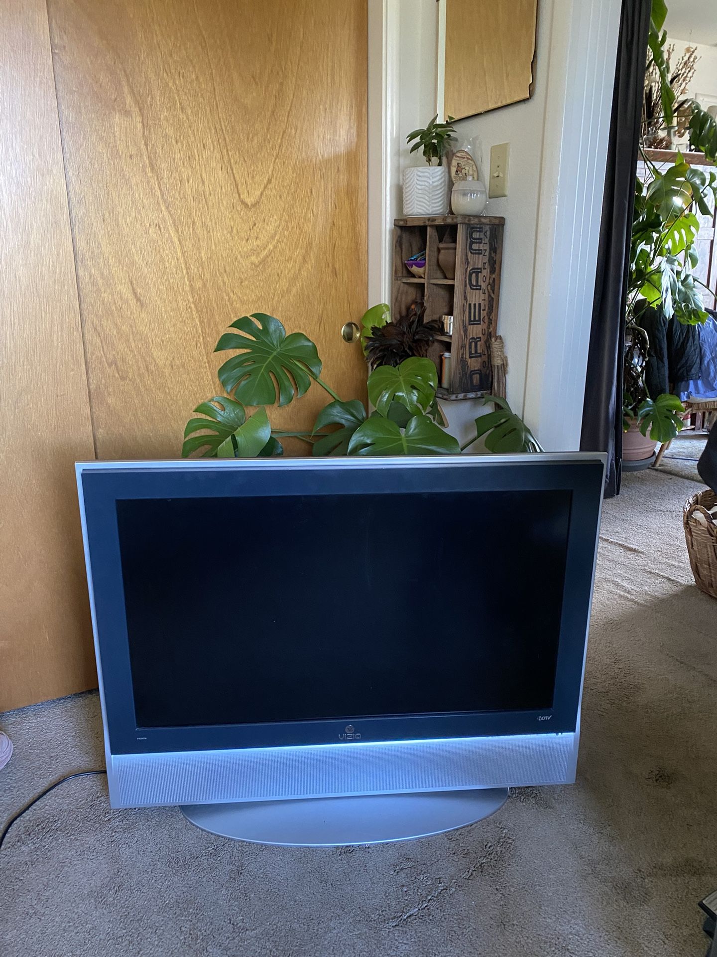 37” Visio TV