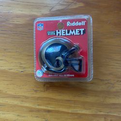 Los Angeles Rams pocket size helmet
