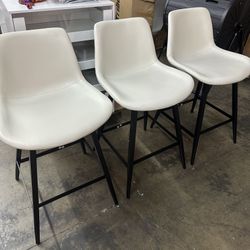 New assembled set of 3 24 inch pu leather bar stools 