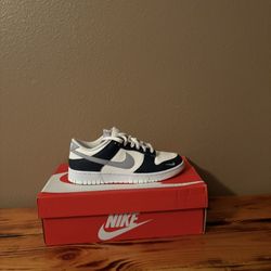 Nike Dunks 