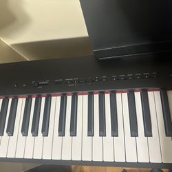 Yamaha P225 88 Key