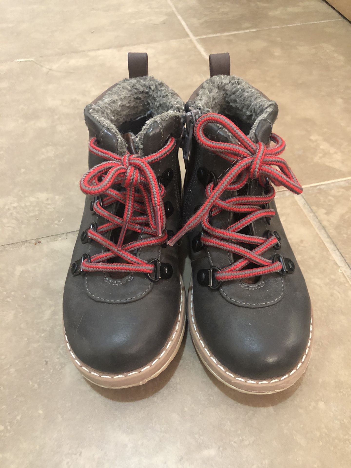 Girls winter boots size 10