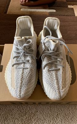 Yeezy Boost 350 V2 Lundmark for Sale in Lacey, WA - OfferUp