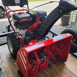 Troy Bilt Snow Blow 28"
