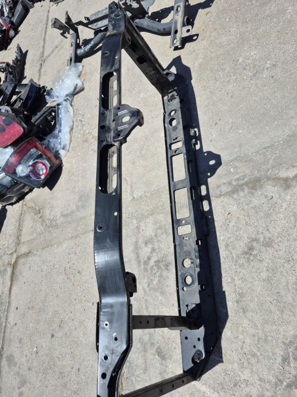 Chevy Silverado Gmc Sierra 1500 Radiator Support Core Oem