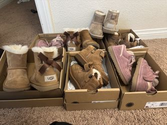 Toddler size 9 Uggs