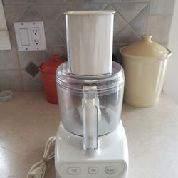 KitchenAid Little Classic 5 Cup Food Processor Pd $149 for Sale in  Portland, OR - OfferUp