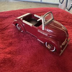 Hallmark Kitty Car