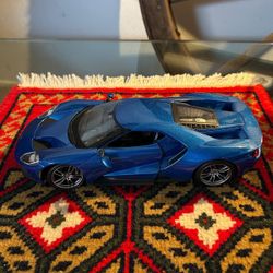 Carrito Ford 2017 Escala 1/18 