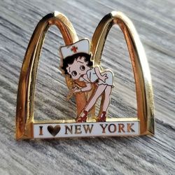 VINTAGE 2001 BETTY BOOP PIN NEW YORK MCDONALDS