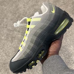 Nike air max 95 neon size 12 new