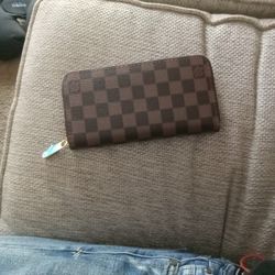 Louis Vuitton Purse for Sale in Raleigh, NC - OfferUp