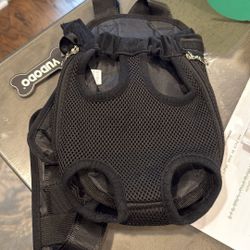 Dog Back Pack Front Or Back. I Bought It Kind Small. Resale It Cheap $10.00 I Bought For $25 