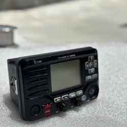 ICOM IC-M506 Marine VHF Radio – NMEA, DSC, Waterproo
