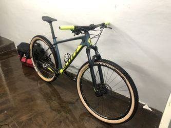 Scott Scale Carbon Frame Mountain Bike XC